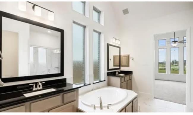 Foto del edificio - 6903 Shoreline Vw Dr