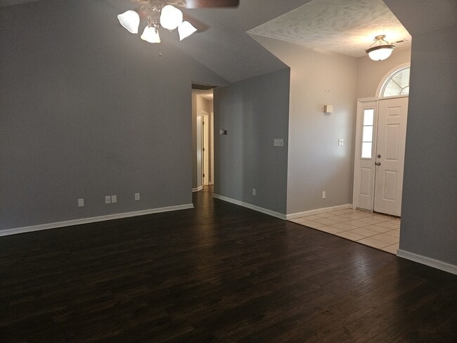 Building Photo - 230 Van Buren Dr