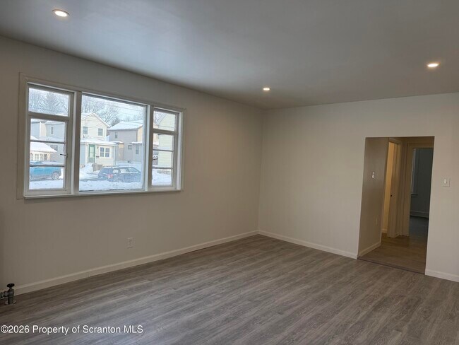 Foto del edificio - 101 Clarkson Ave