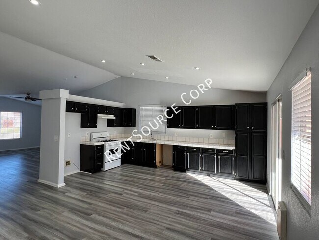 Foto del edificio - 3 Bedroom Home For Rent in West Lancaster