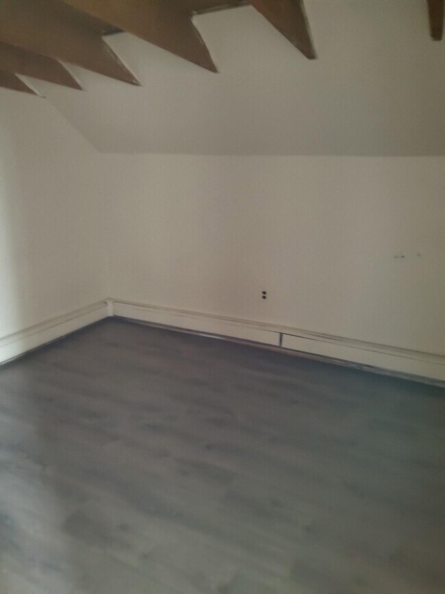 Foto del edificio - 2733 Dartmouth College Hwy