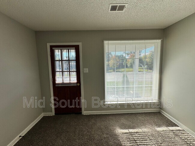 Foto del edificio - 1120 Semmes St