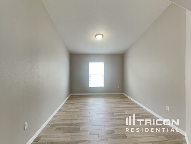 Foto del edificio - 12522 Cricklewood Dr