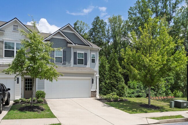 Building Photo - 235 Centennial Cir