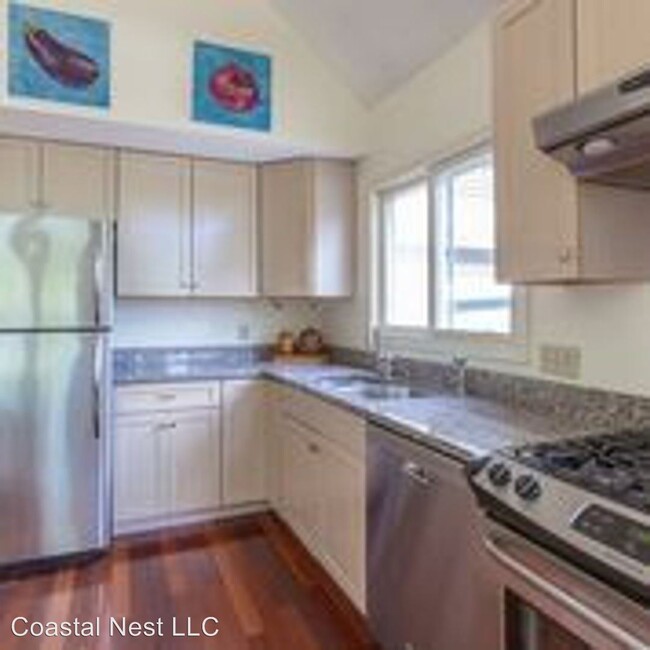 Building Photo - 3 br, 2.5 bath House - 5 Winter Street