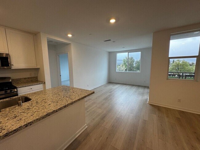 Building Photo - 4199 E Cir Paseo