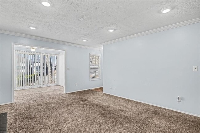 Building Photo - 1603 Augusta Dr