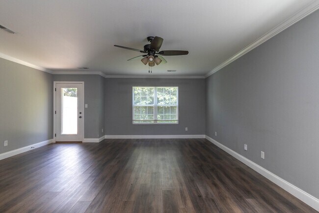 Foto del edificio - 920 Warrior Hill Dr