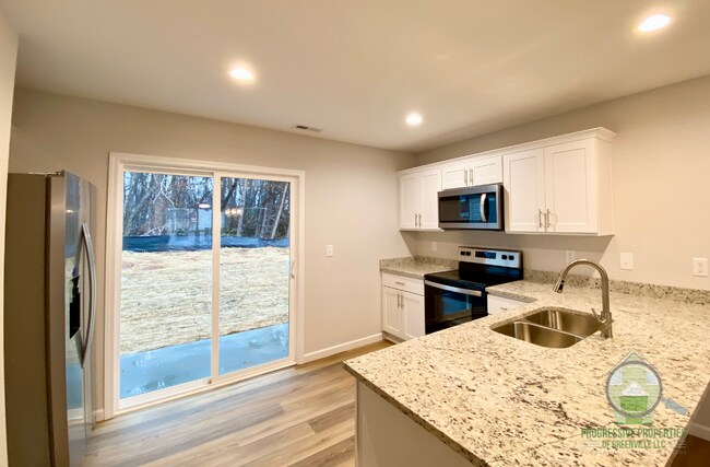 Photo - 27 Wofford Rd Townhome