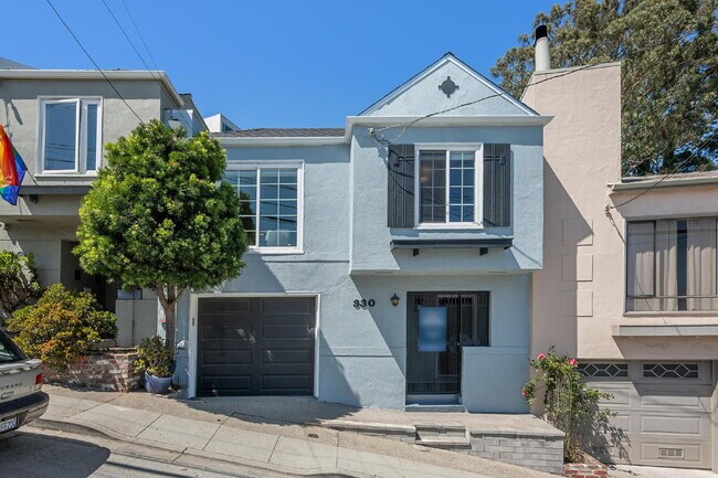 Foto del edificio - Beautiful 3 Bedroom 2 Bathroom Single Fami...