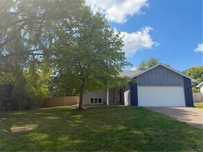 Building Photo - 7936 Grinnell Way