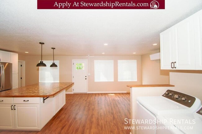 Foto del edificio - 1010 E 18th Ave