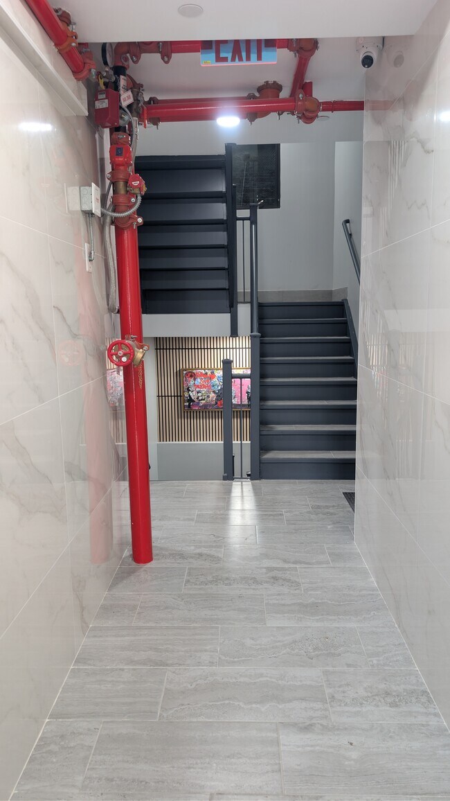 Foto del edificio - 501 Central Ave