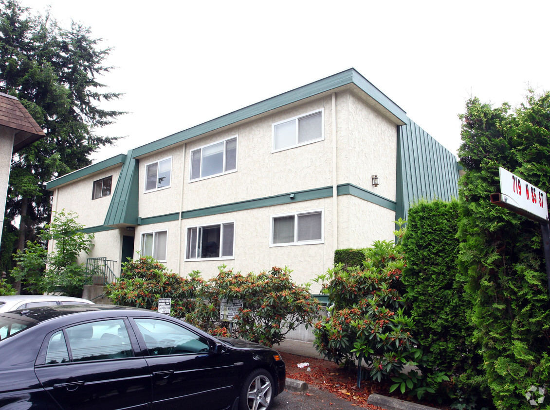 Foto del edificio - 715 N 85th St