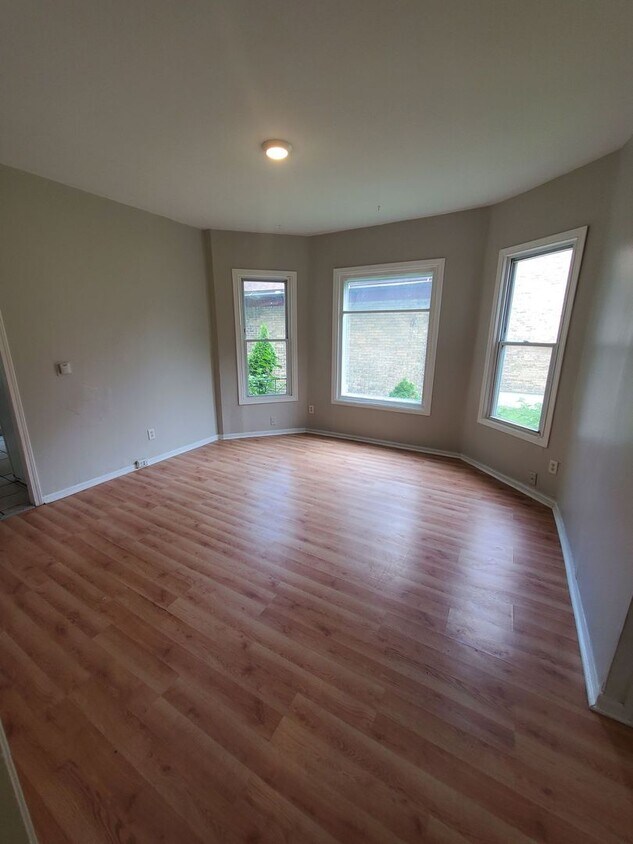 Foto principal - 1108-1110 61st St. (Duplex)
