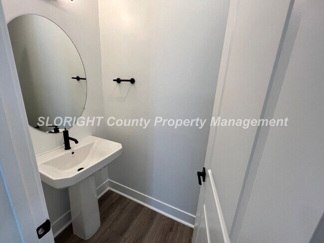 Foto del edificio - AVAILABLE JULY - Spacious Home in San Luis Ranch - 4 Bed / 3.5 Bath