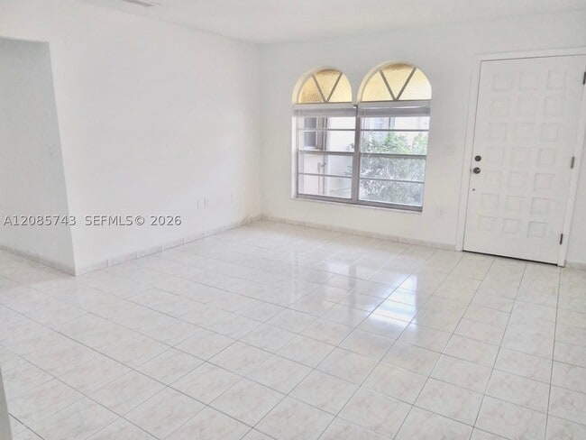 Building Photo - 3304 SW 23rd St