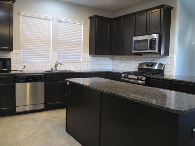 Building Photo - 106 Woodridge Xing