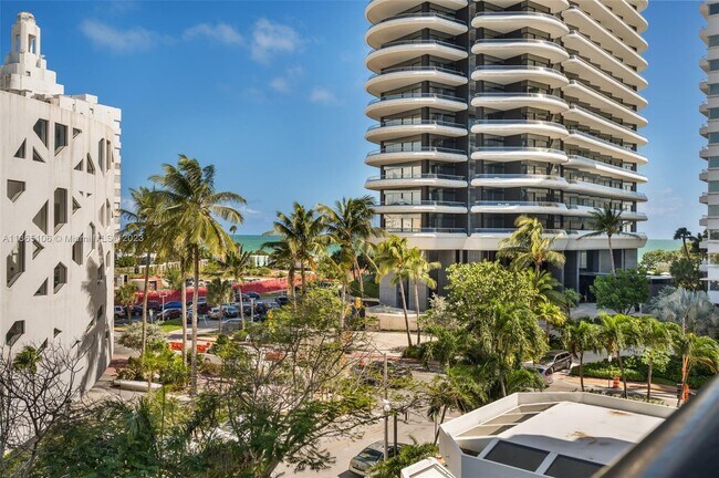 Foto del edificio - 3200 Collins Ave