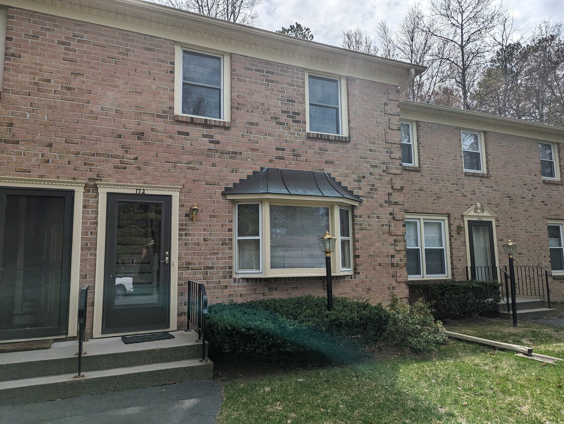 172 Williamsburg Ct Unit 172 Williamsburg Court, Albany, NY 12203 ...