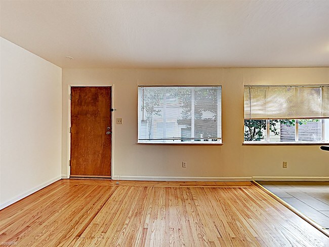 Foto del edificio - 2 br, 1 bath - 2245 Ashby Ave Apt A Apt A