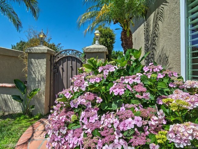Building Photo - 4 br, 3 bath House - 34 Sand Oaks Rd