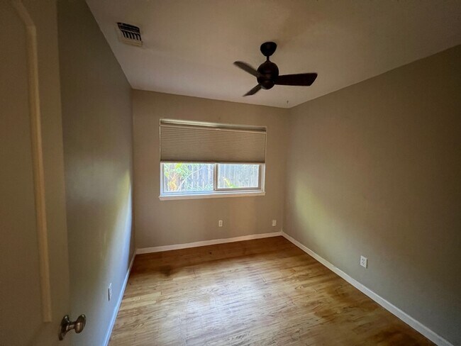 Foto del edificio - Quaint 3 bedroom 2 bathroom home