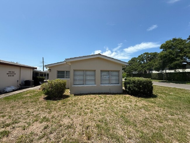 Building Photo - Tyrone single family home 2/1
