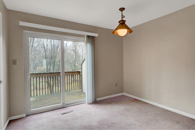 Dining Area/Slider to Balcony - 329 N 17th St