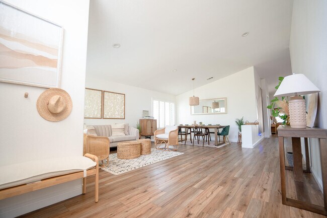 Foto del edificio - 45150 Birchcrest Cir