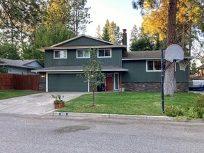 Building Photo - 9619 E 9th Ave