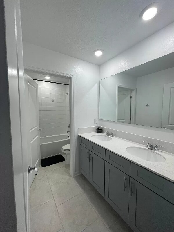 Foto del edificio - 1038 Berry Ln