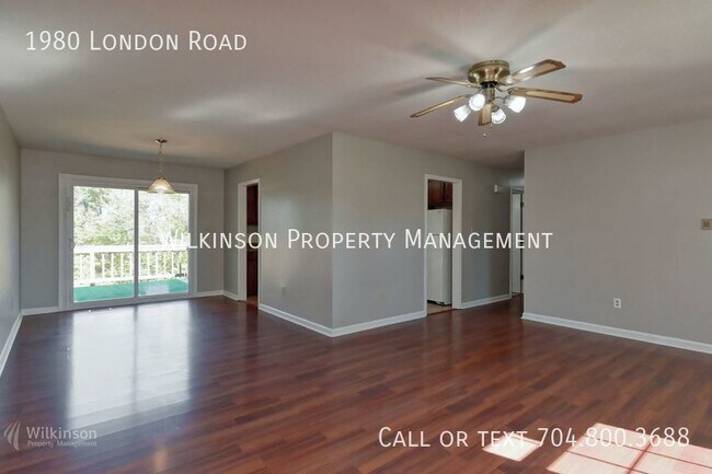 Foto del edificio - 3 Bedrooms, 2 Baths Ranch In Mooresville Q...