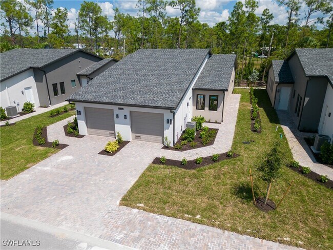 Foto del edificio - 5826 Jasper Dr