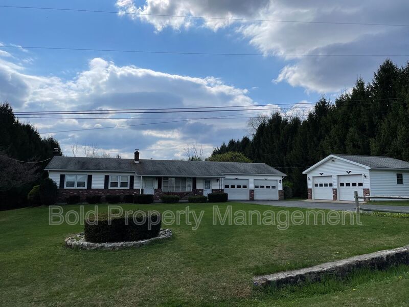 25 Rocktown Rd, Hamburg, PA 19526 House Rental in Hamburg, PA