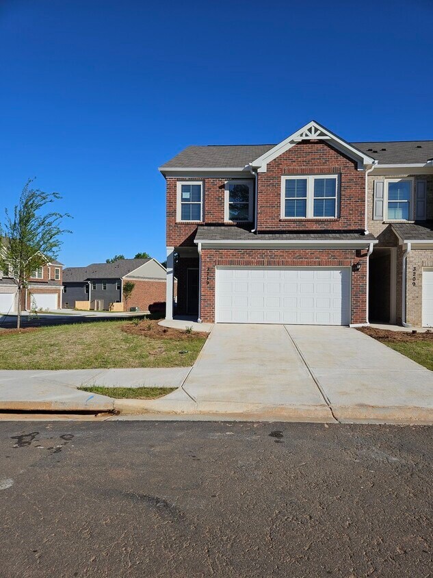 3219 Gallant Fox Ln, Snellville, GA 30078 Townhome Rentals in