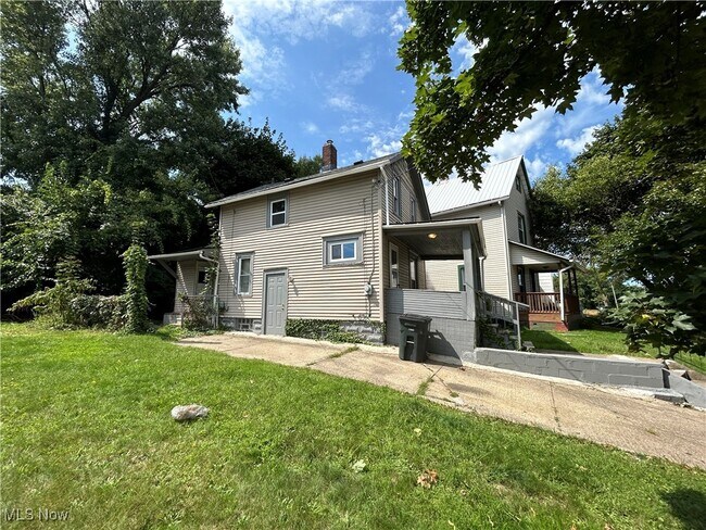 Building Photo - 278 Arch St