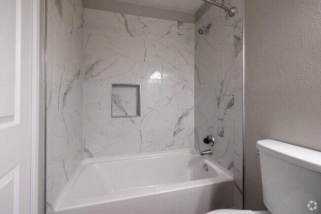 Interior Photo - Elk Ridge