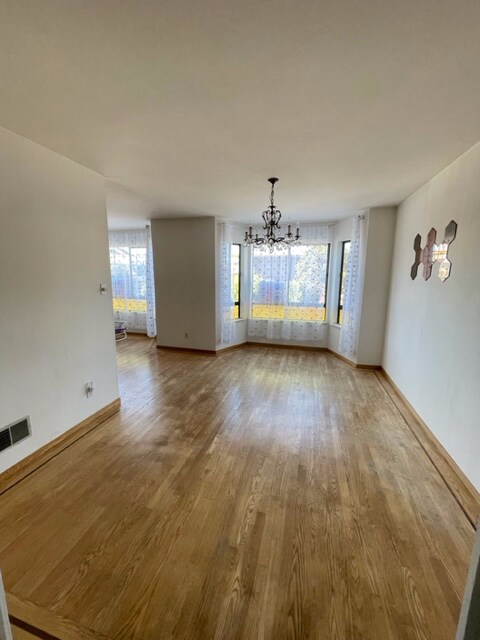 Building Photo - 1328 18th Ave