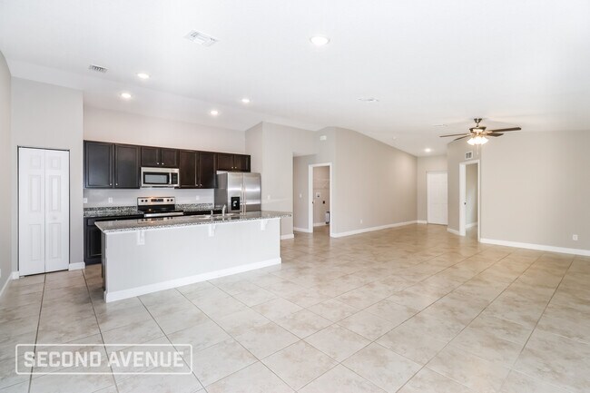 Foto del edificio - 581 Hallmark St SE