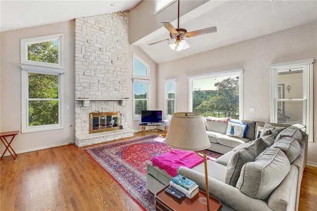 Building Photo - 8200 Hickory Creek Dr