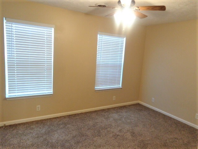 Building Photo - 255 Indian Park Drive