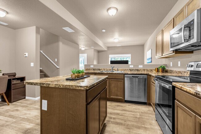 Foto del edificio - Welcome to The Pines at Forest Meadows 3 B...