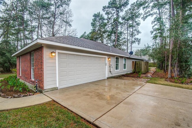 Building Photo - 719 Weeping Willow Way