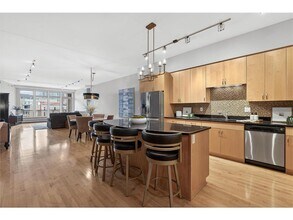 Building Photo - 111 N 4th Ave