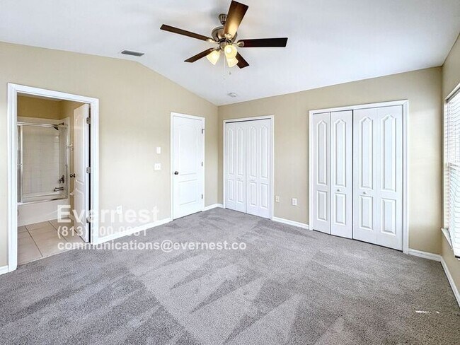 Foto del edificio - 12623 Kings Crossing Dr