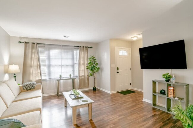 Foto del edificio - 850 Forestwood Dr