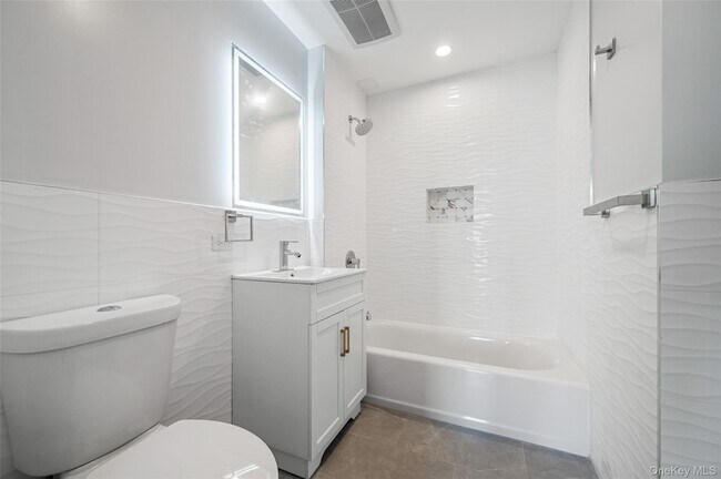 Building Photo - 43-34 53rd St