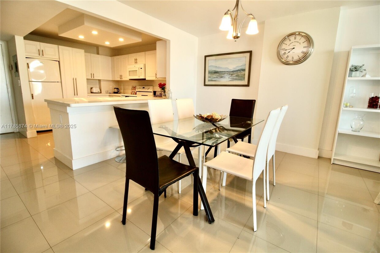 Foto principal - 1865 S Ocean Dr