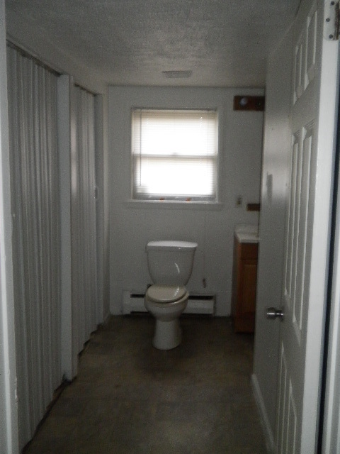 Foto del edificio - 1715 Hall Ave